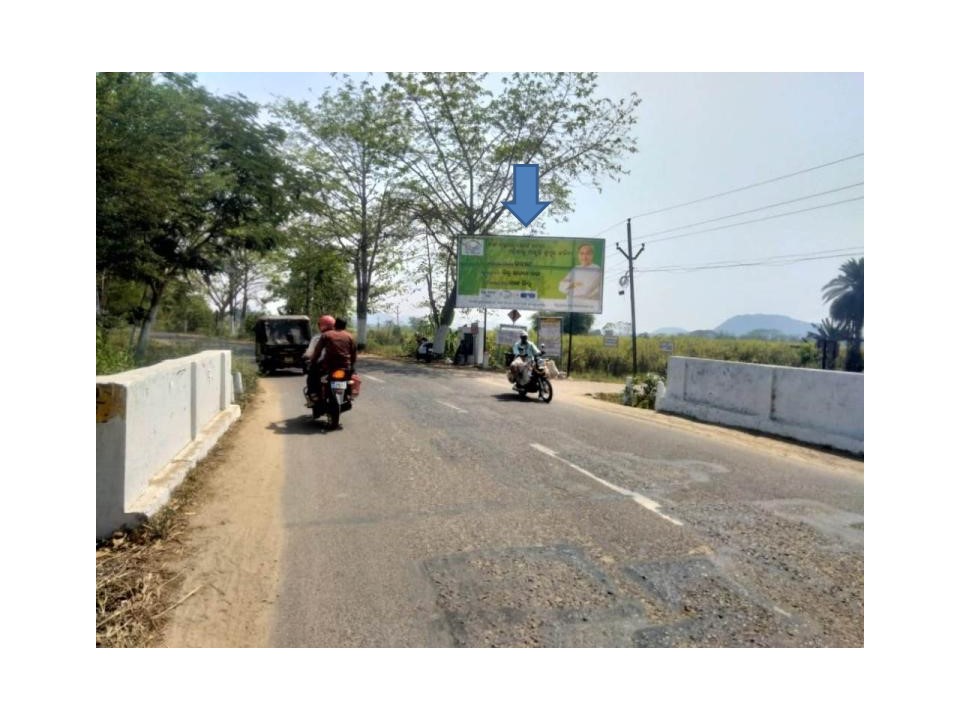 Outdoor Advertising image