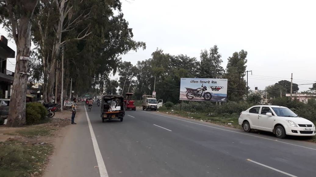 Outdoor Advertising image