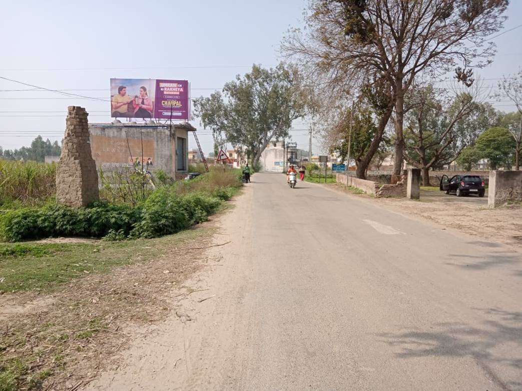 Outdoor Advertising image