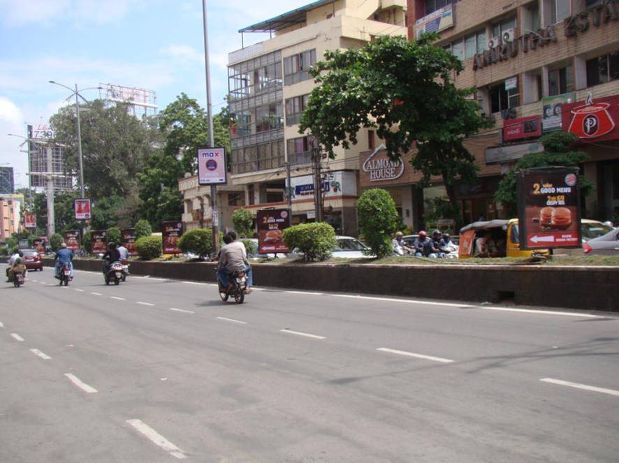 Outdoor Advertising image