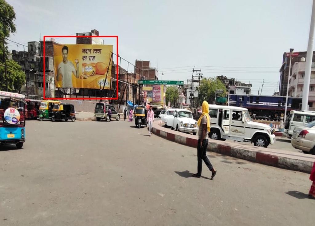 Outdoor Advertising image