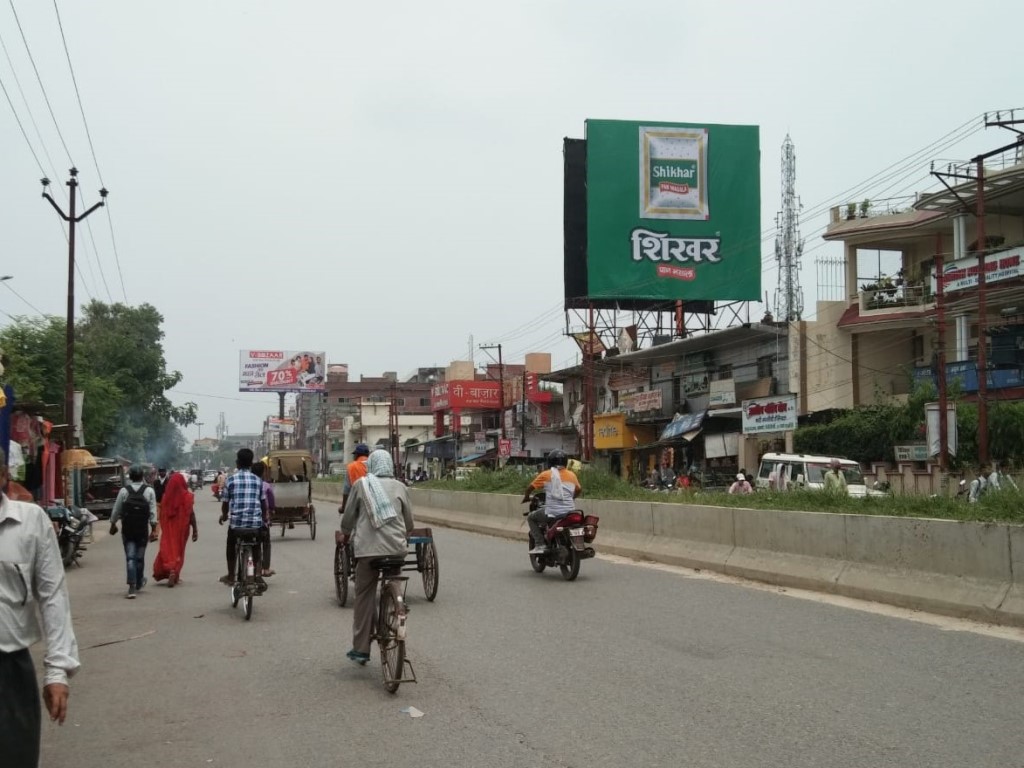 Outdoor Advertising image