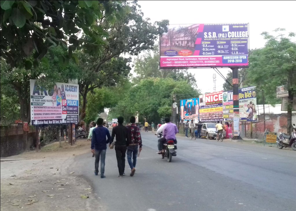 Outdoor Advertising image