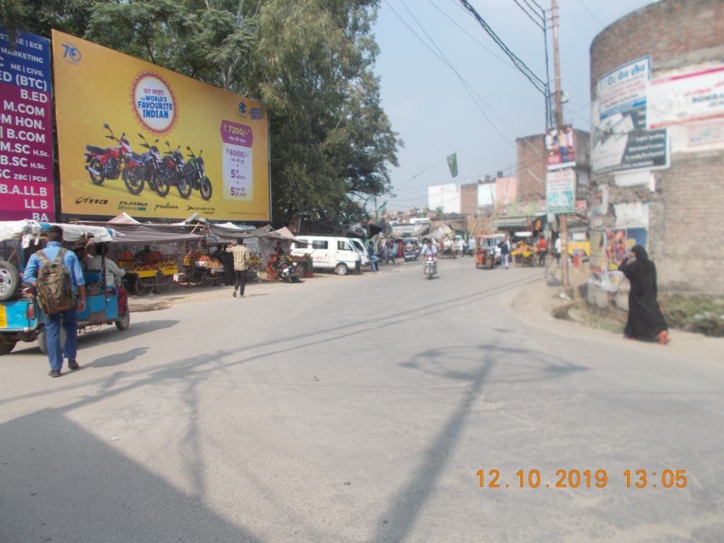 Outdoor Advertising image