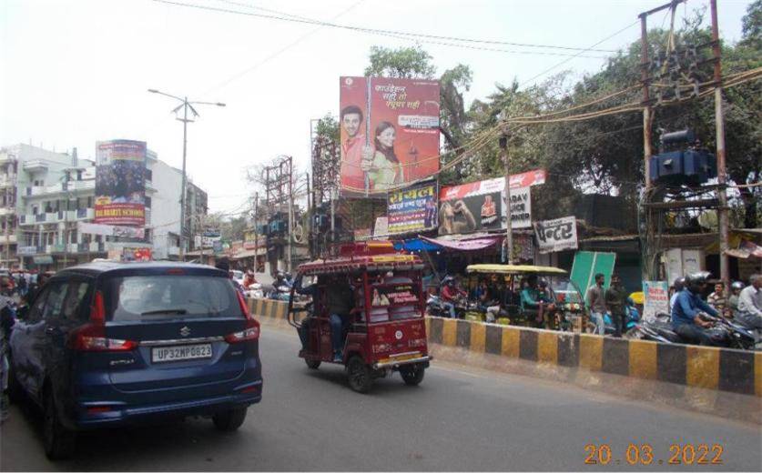 Outdoor Advertising image