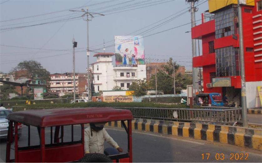 Outdoor Advertising image