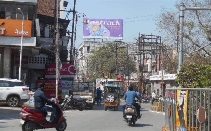 Outdoor Advertising image