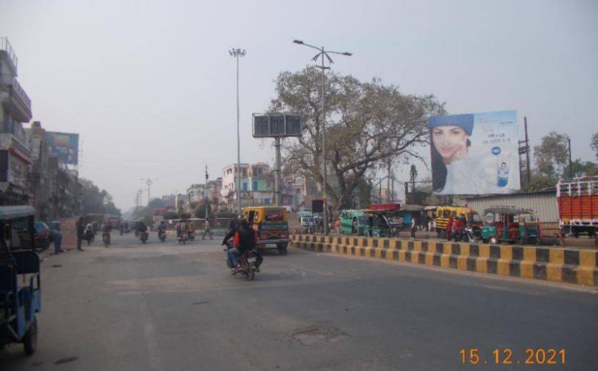Outdoor Advertising image