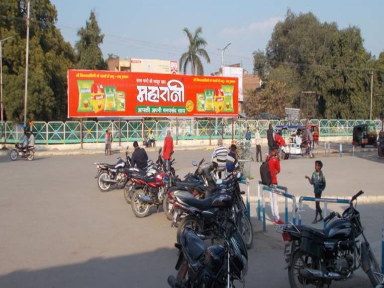 Outdoor Advertising image