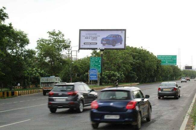 Outdoor Advertising image