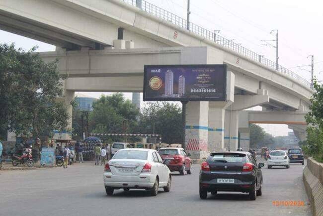 Outdoor Advertising image