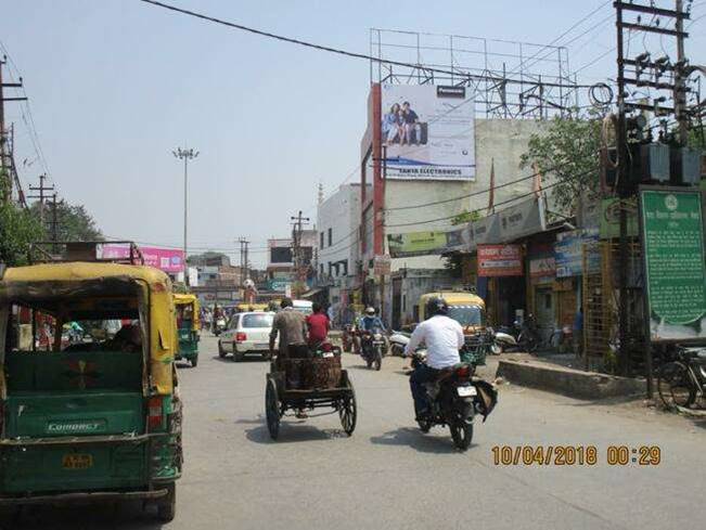 Outdoor Advertising image