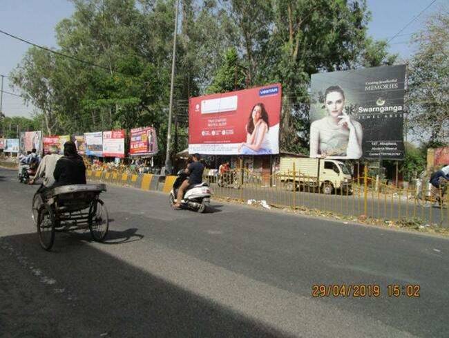 Outdoor Advertising image