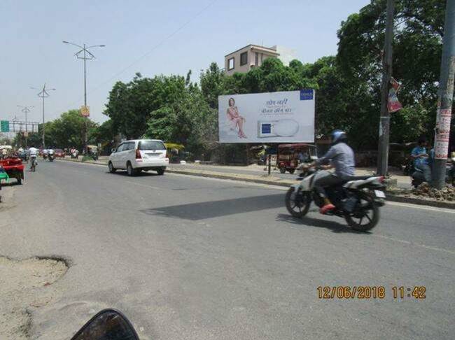 Outdoor Advertising image