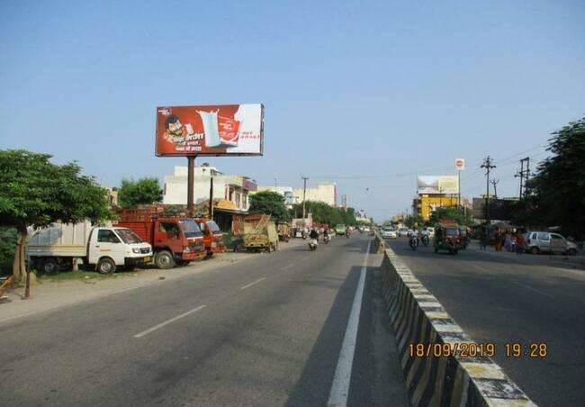 Outdoor Advertising image