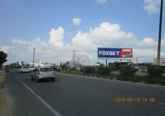 Outdoor Advertising image