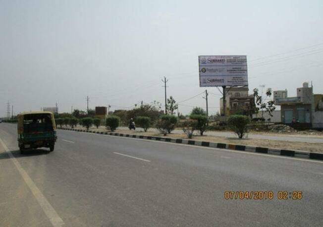 Outdoor Advertising image