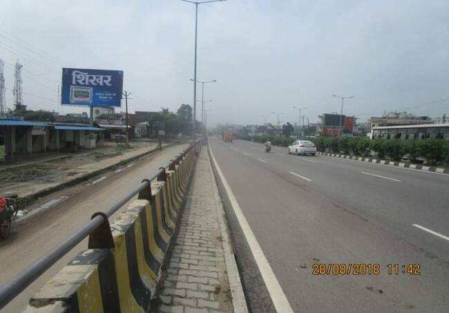 Outdoor Advertising image