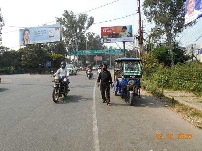 Outdoor Advertising image