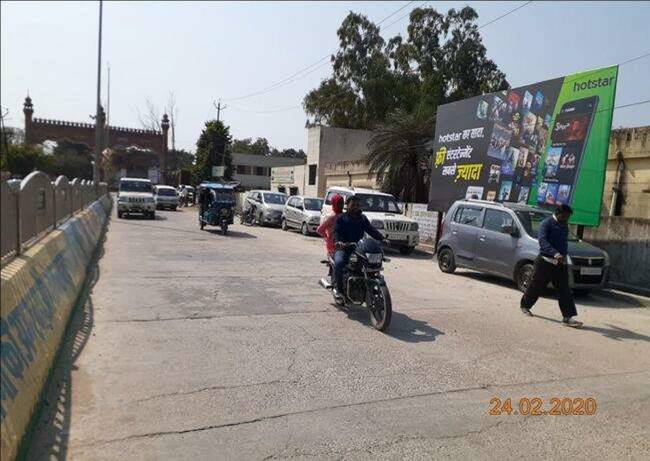 Outdoor Advertising image