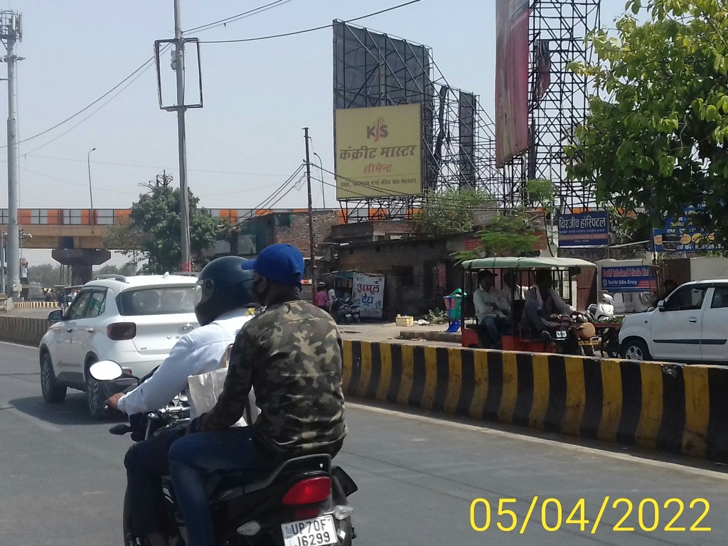 Outdoor Advertising image