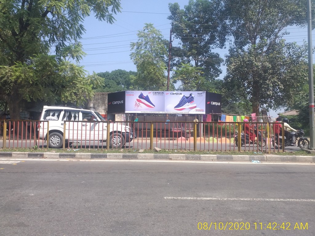 Outdoor Advertising image