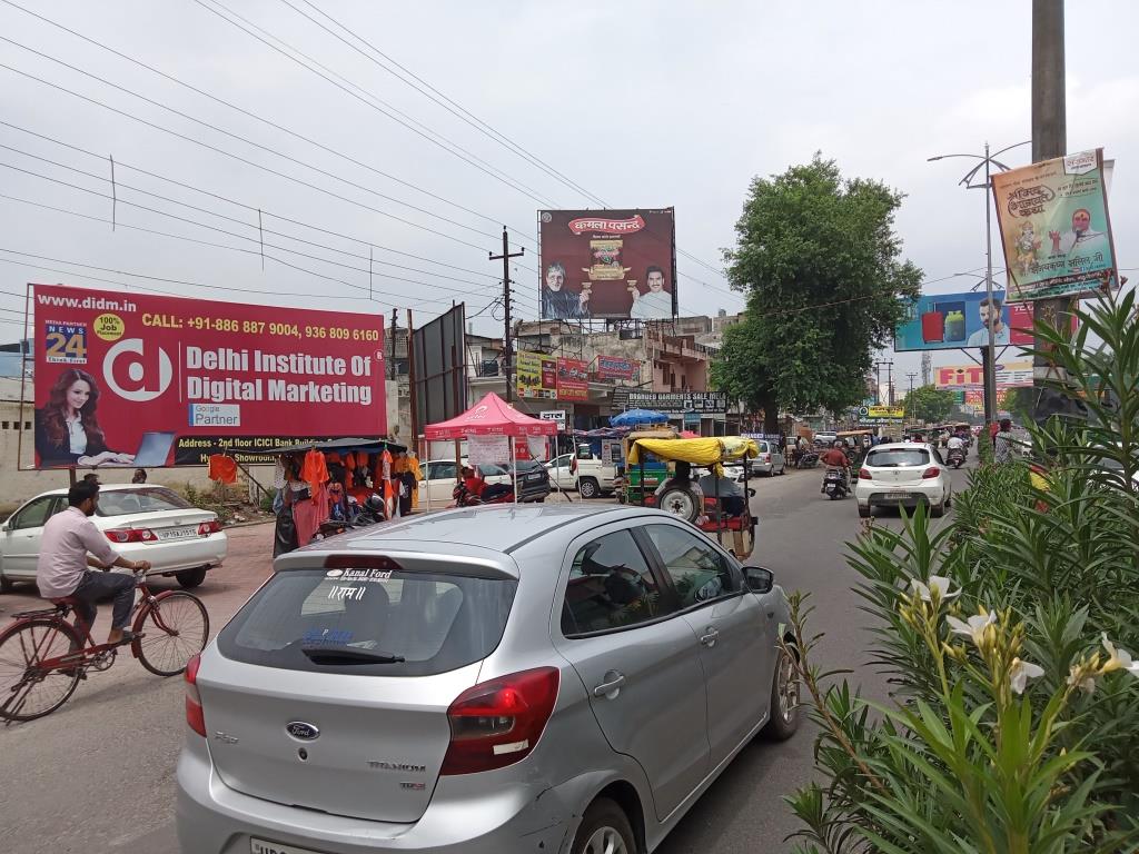 Outdoor Advertising image