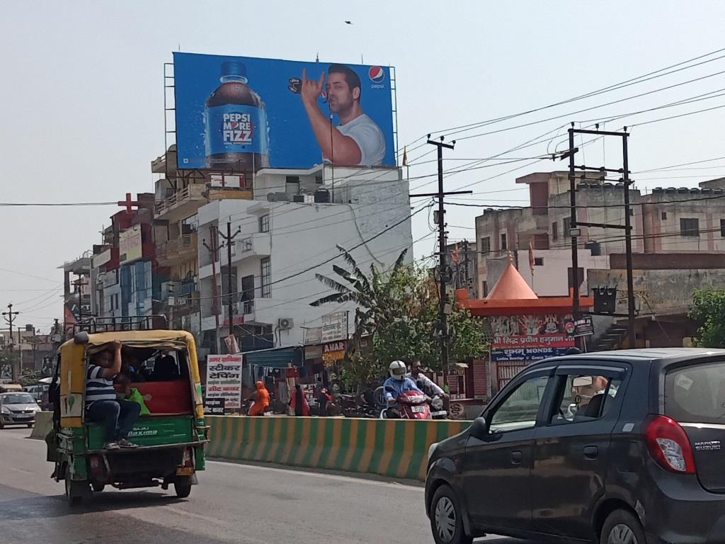 Outdoor Advertising image