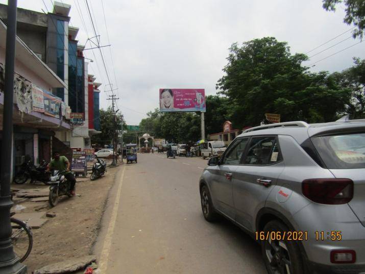 Outdoor Advertising image