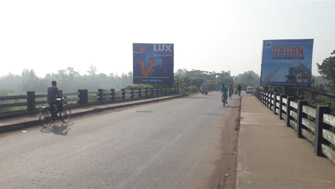Outdoor Advertising image