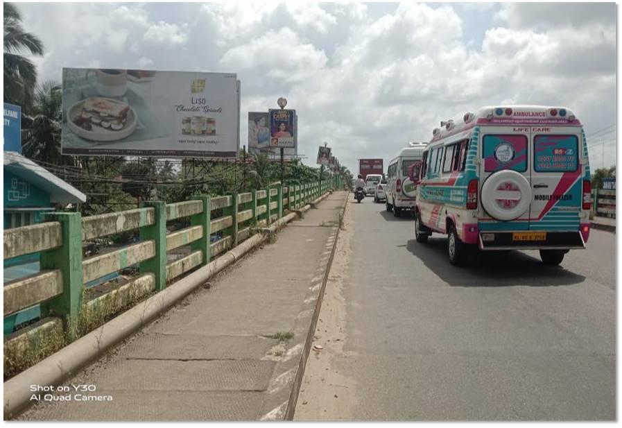Outdoor Advertising image