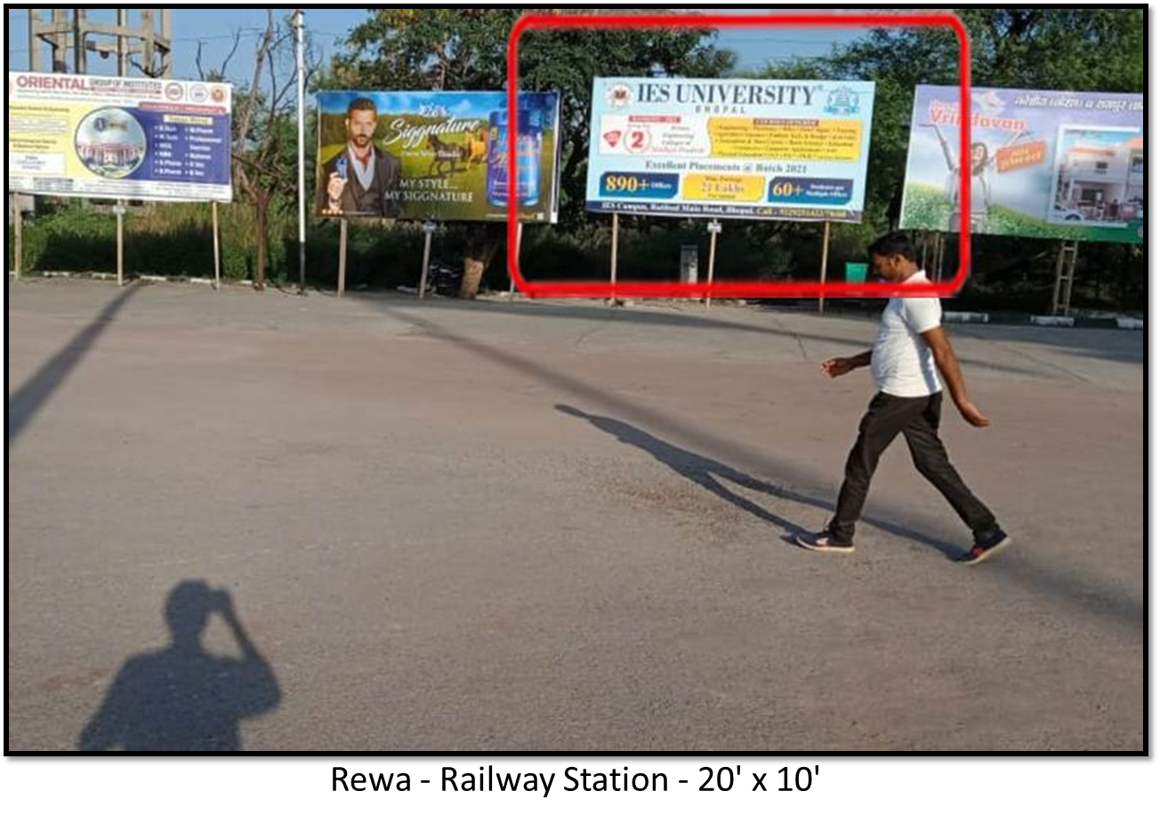 Outdoor Advertising image