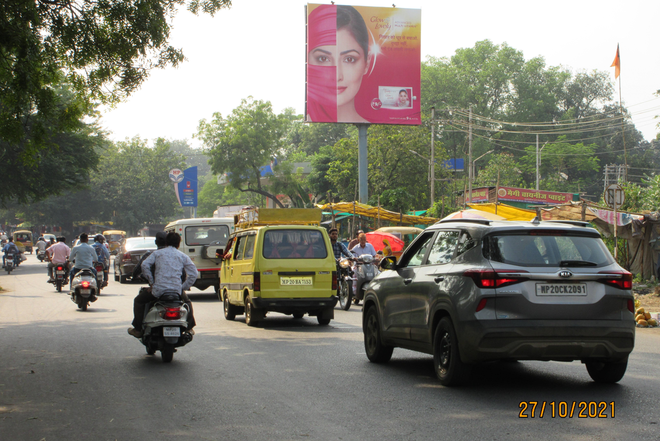 Outdoor Advertising image