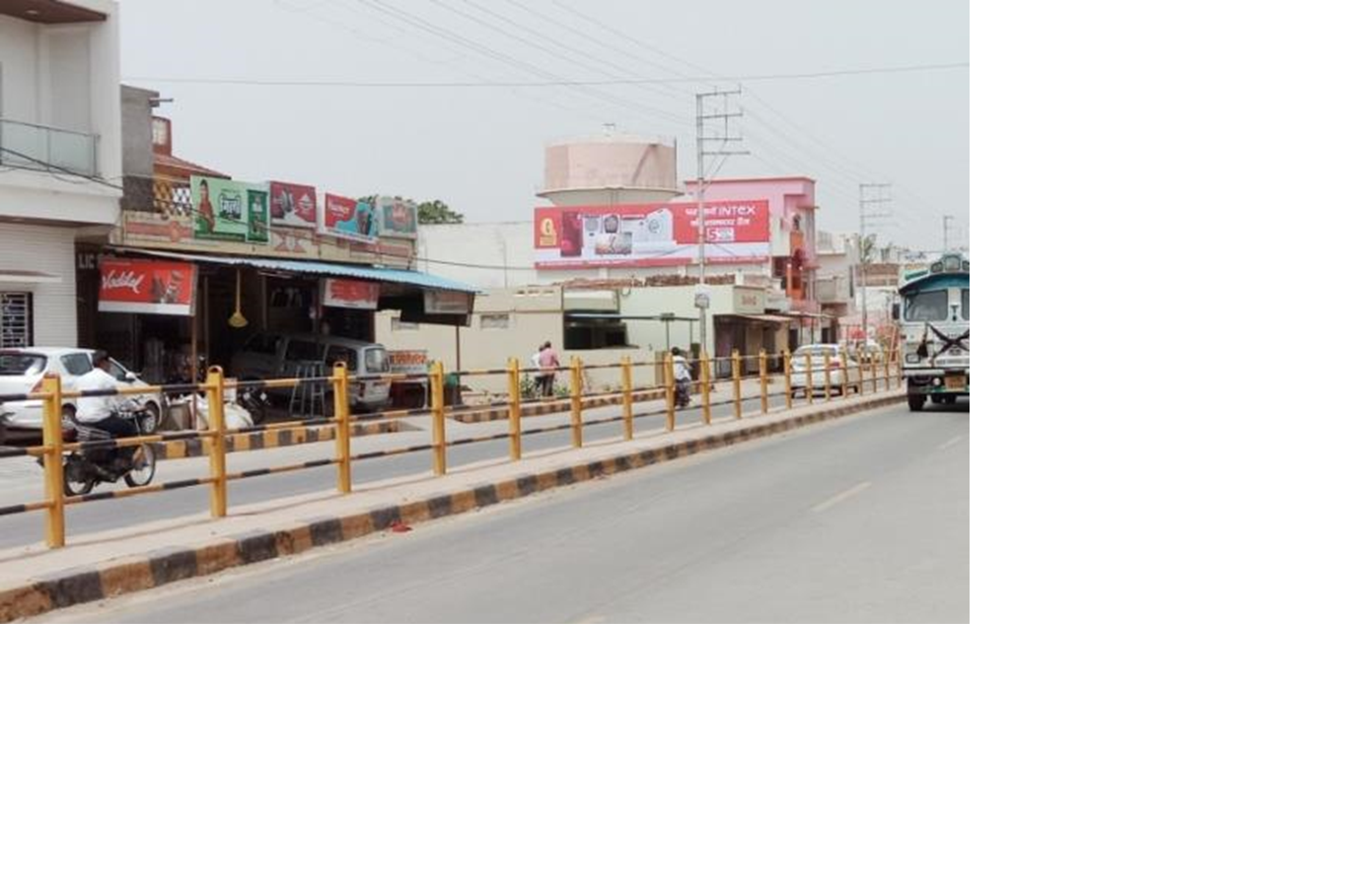 Outdoor Advertising image
