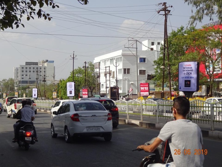 Outdoor Advertising image