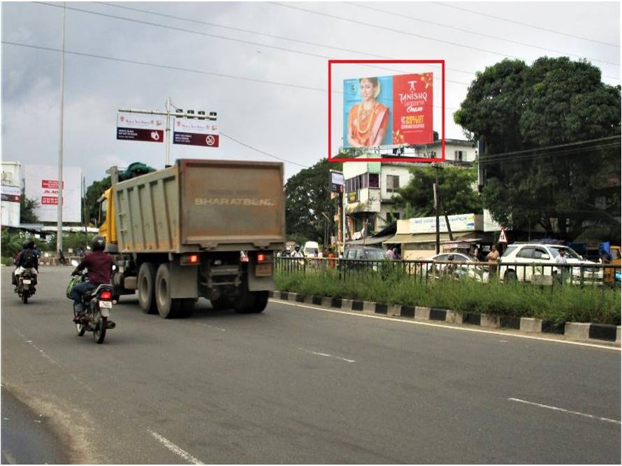 Outdoor Advertising image