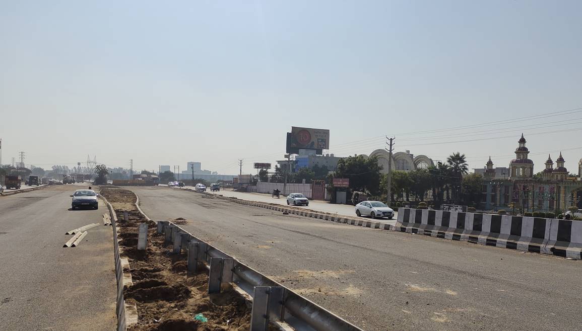 Billboard -Agra Chowk, Palwal, Haryana Billboard -Agra Chowk, Palwal, Haryana