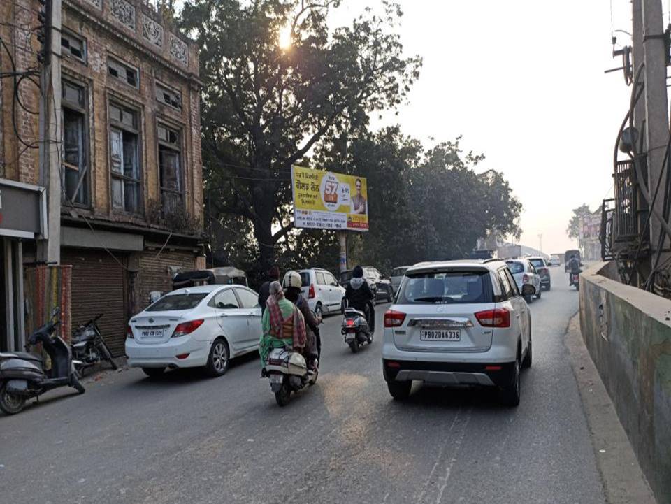 Unipole - Near Gyani Tea Stall, Amritsar, Punjab Unipole - Near Gyani Tea Stall, Amritsar, Punjab
