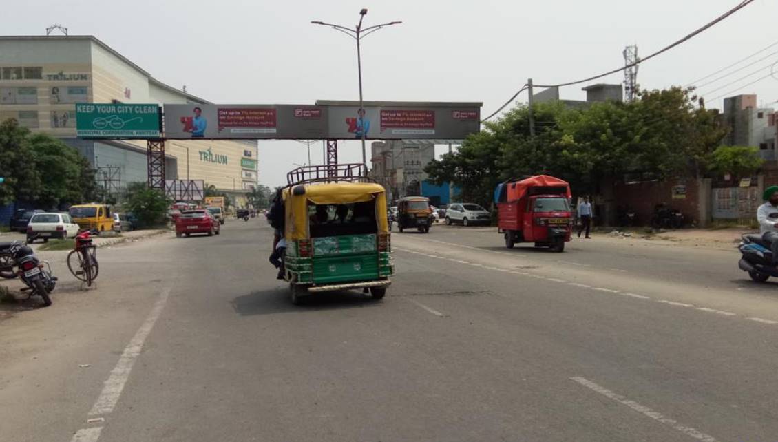 Gantry - Rattan Singh Chowk, Amritsar, Punjab Gantry - Rattan Singh Chowk, Amritsar, Punjab