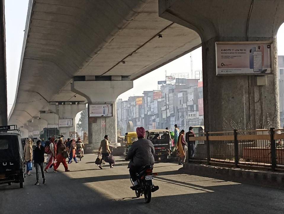 Pillars - Batala Road, Amritsar, Punjab Pillars - Batala Road, Amritsar, Punjab
