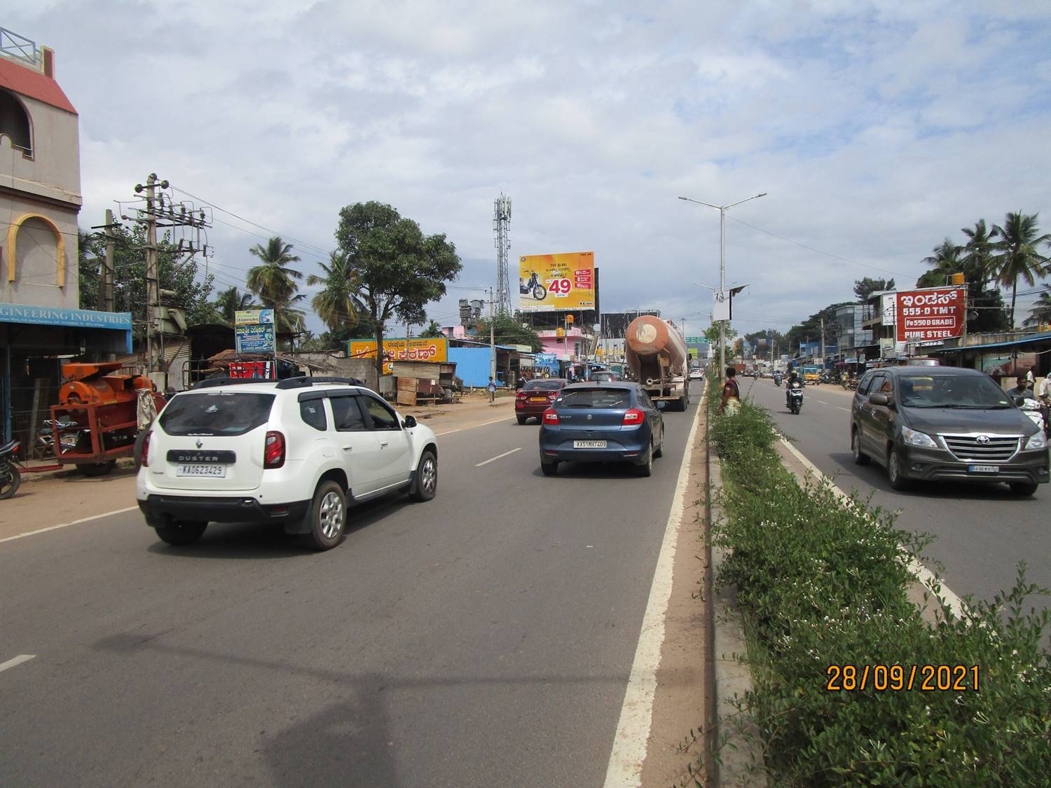 Billboard - Calltax Circle, Tumkur, Karnataka Billboard - Calltax Circle, Tumkur, Karnataka