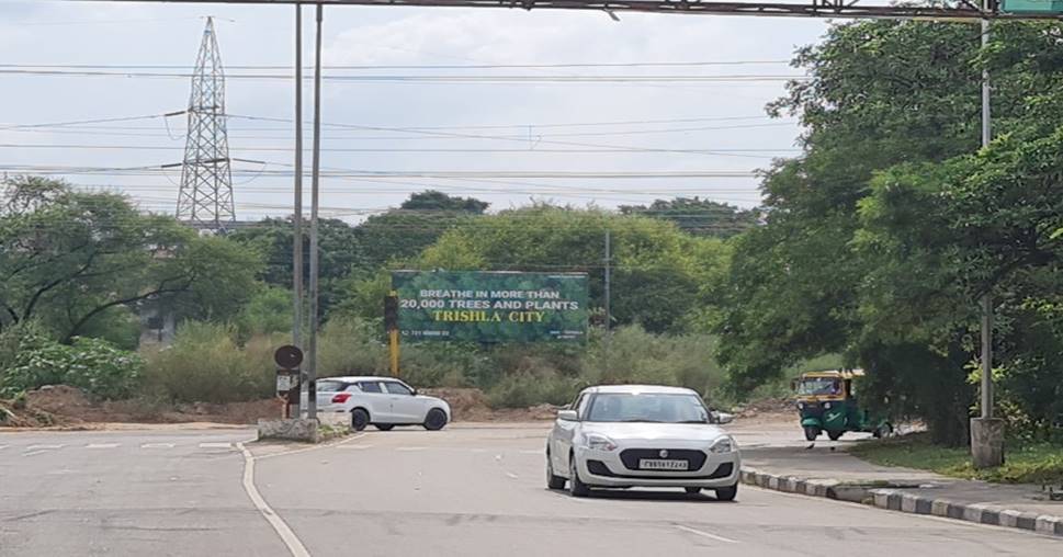 Unipole - Mc Bhawan Road, Mohali, Punjab Unipole - Mc Bhawan Road, Mohali, Punjab