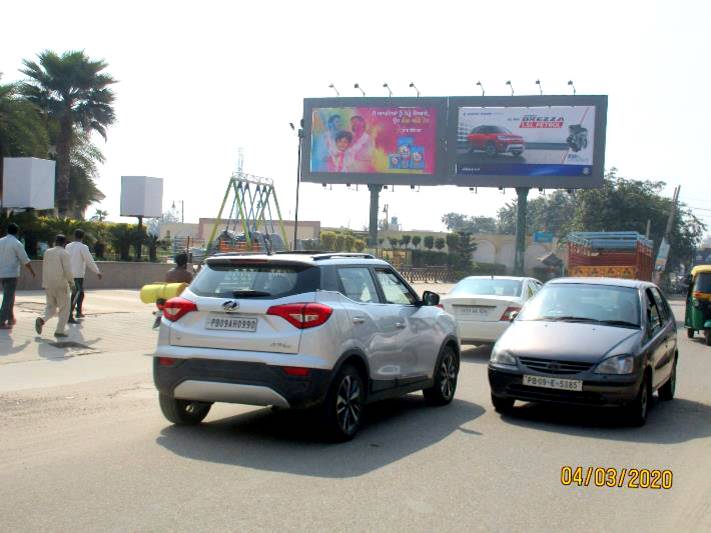 Unipole - Curo Highstreet Mall, Jalandhar, Punjab Unipole - Curo Highstreet Mall, Jalandhar, Punjab