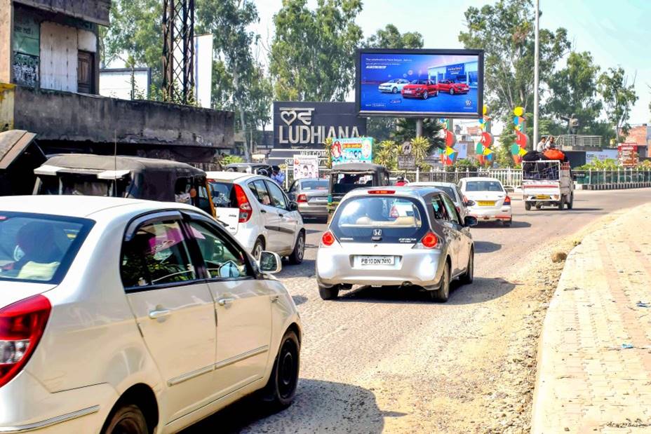 Unipole - Jalandhar Bypass Chowk, Ludhiana, Punjab Unipole - Jalandhar Bypass Chowk, Ludhiana, Punjab