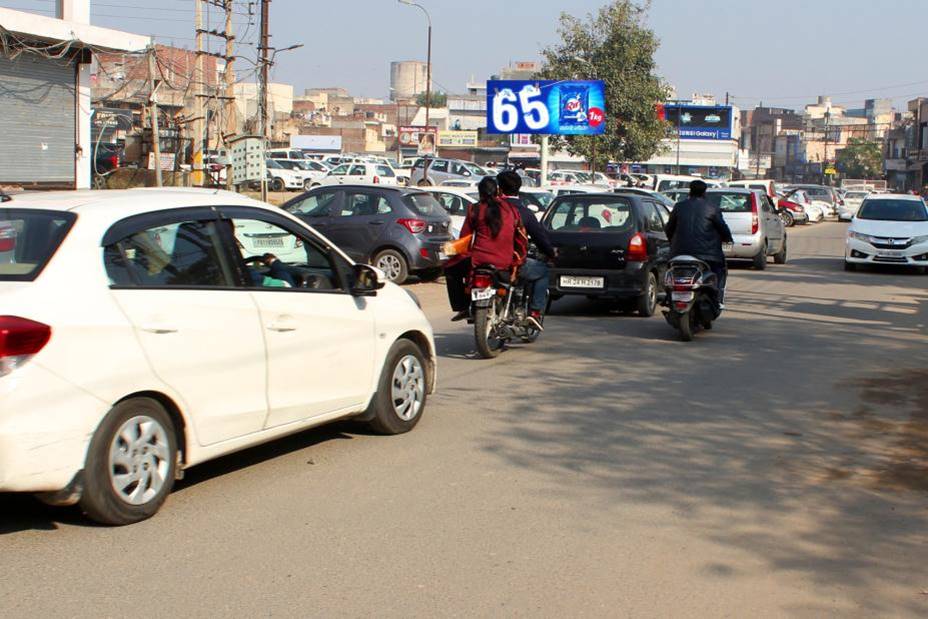 Unipole - Ac Market, Patiala, Punjab Unipole - Ac Market, Patiala, Punjab