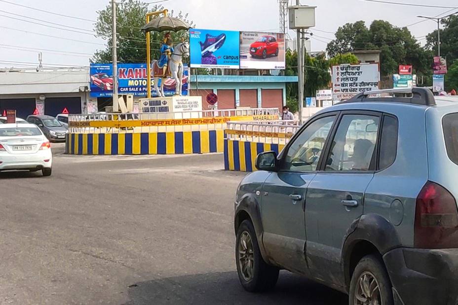Billboard - Ramgarhia Chowk, Hoshiarpur, Punjab Billboard - Ramgarhia Chowk, Hoshiarpur, Punjab