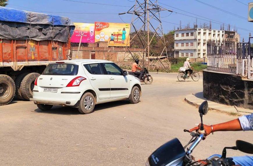 Billboard  T-Point   B.T.Chowk Station More Chhapra Bihar