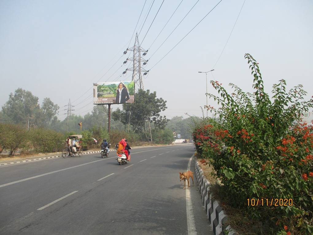 Unipole Gt Road / Anand Vihar Towards Seemapuri / Ghaziabad East Delhi Delhi (NCR) Unipole Gt Road / Anand Vihar Towards Seemapuri / Ghaziabad East Delhi Delhi (NCR)