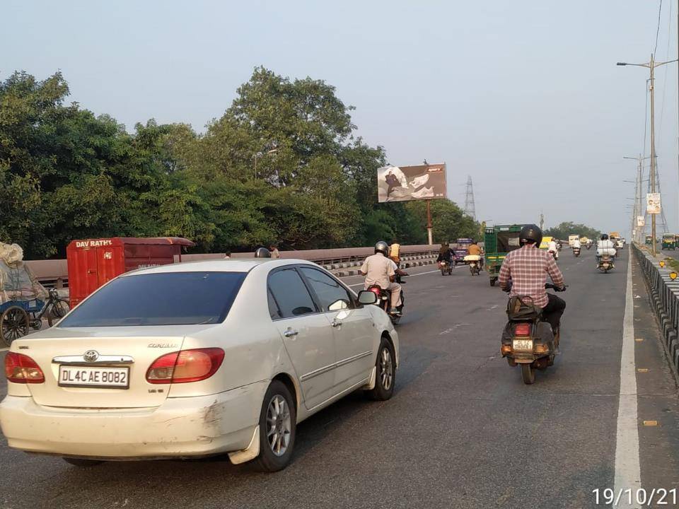 Unipole Isbt Flyover North Delhi Delhi (NCR) Unipole Isbt Flyover North Delhi Delhi (NCR)