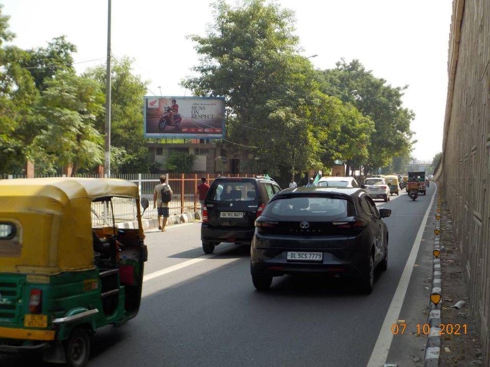 Wall Panel Munirka Metro Station South Delhi Delhi (NCR) Wall Panel Munirka Metro Station South Delhi Delhi (NCR)